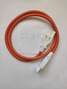Przewód z wtyczką i gniazdem LL-V-10 1m